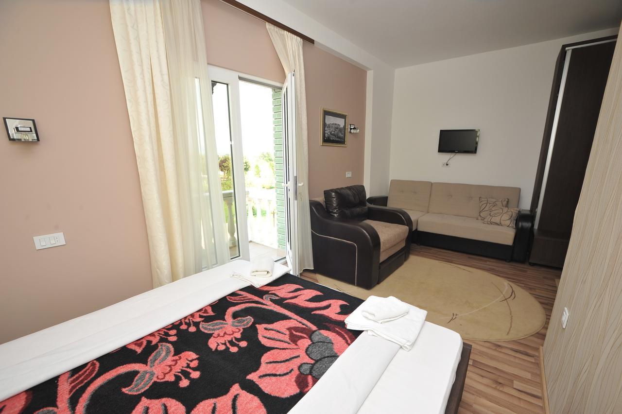 Hotel Zeleni Vir Nisz Zewnętrze zdjęcie