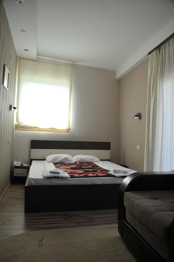 Hotel Zeleni Vir Nisz Zewnętrze zdjęcie