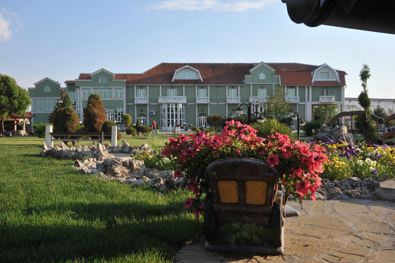 Hotel Zeleni Vir Nisz Zewnętrze zdjęcie