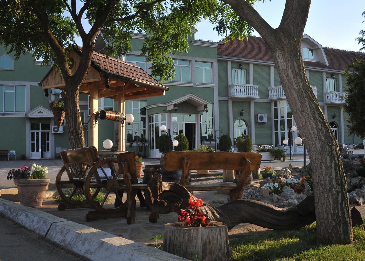 Hotel Zeleni Vir Nisz Zewnętrze zdjęcie