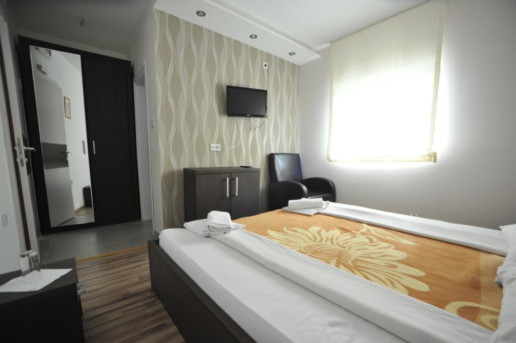 Hotel Zeleni Vir Nisz Zewnętrze zdjęcie